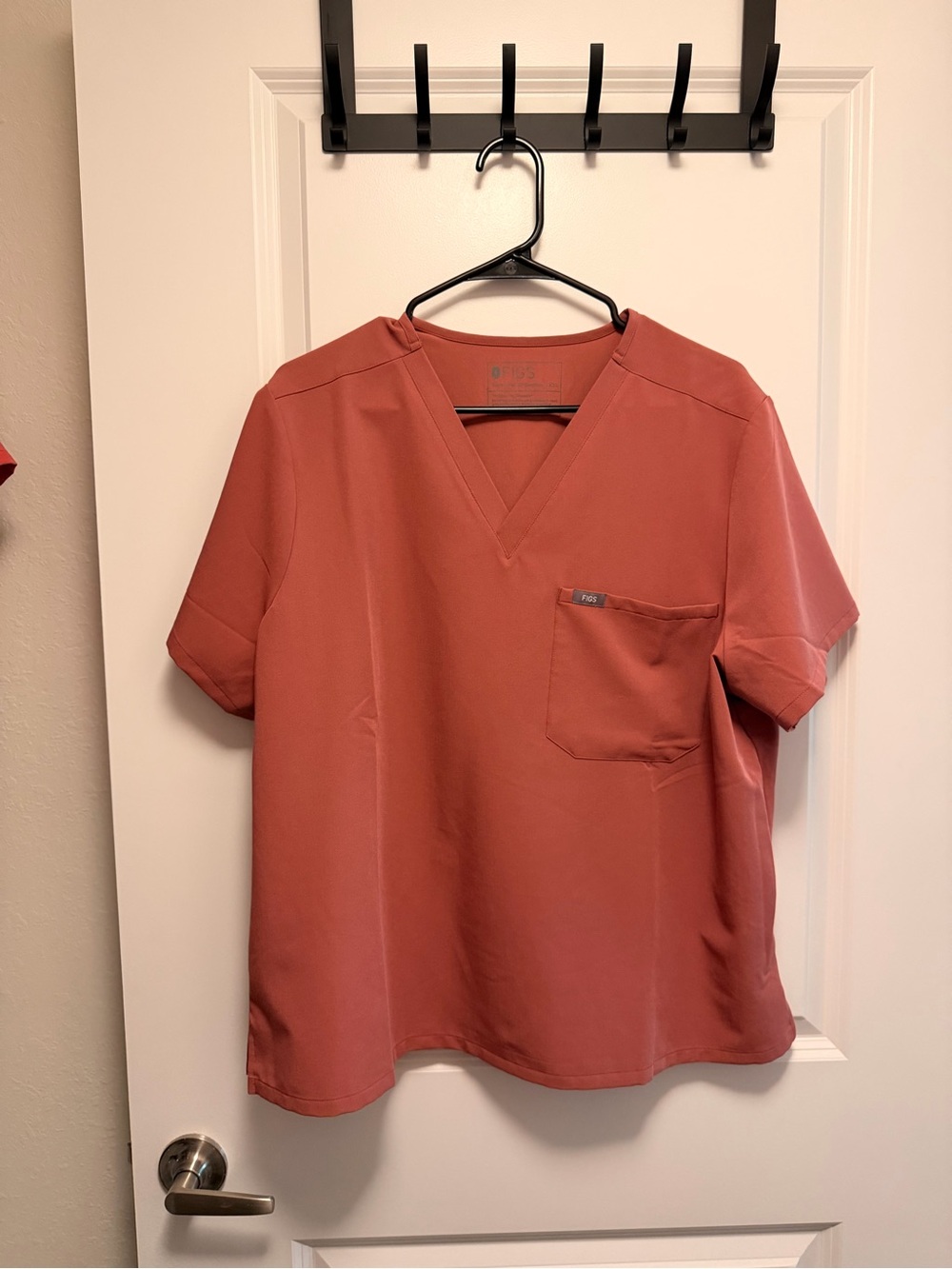 FIGS Catarina one pocket scrub top